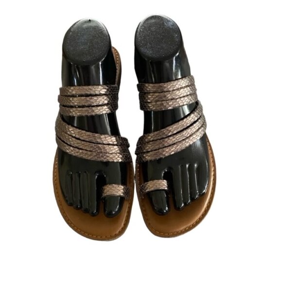 Franco Sarto Giuseppe Metallic Sandal 9 - Picture 3 of 7